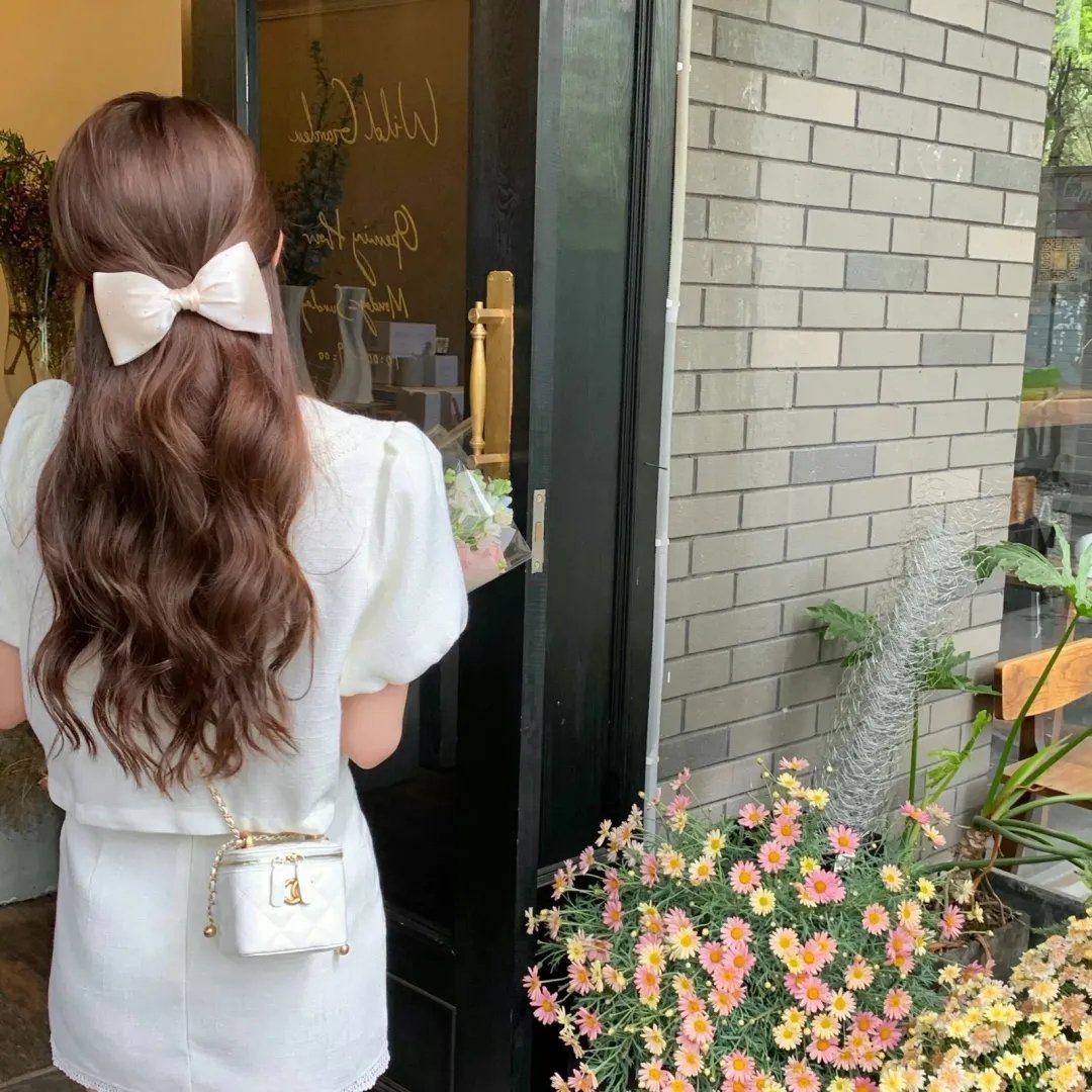 想吃掉我的非人少女